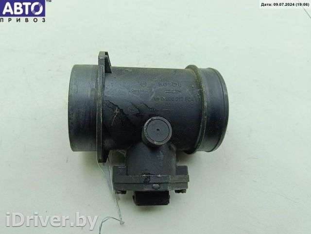 Расходомер (измеритель потока воздуха) Volkswagen Passat B4 1994г. 021906462 - Фото 1