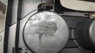 Консоль салона (кулисная часть) Nissan Juke 1 2013г.  - Фото 3